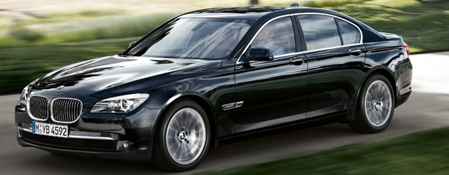 Os carros mais luxuosos à venda no Brasil - BMW 750i 